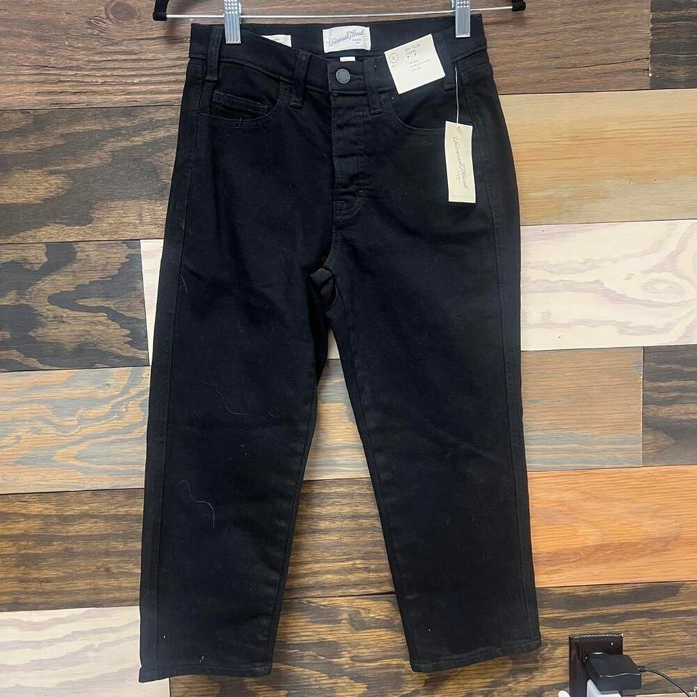 NWT Universal Thread Black 90s Slim Straight Capri Jeans Size 2